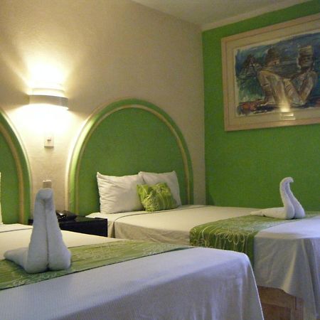 Hotel Hc Internacional Cancun Exterior photo