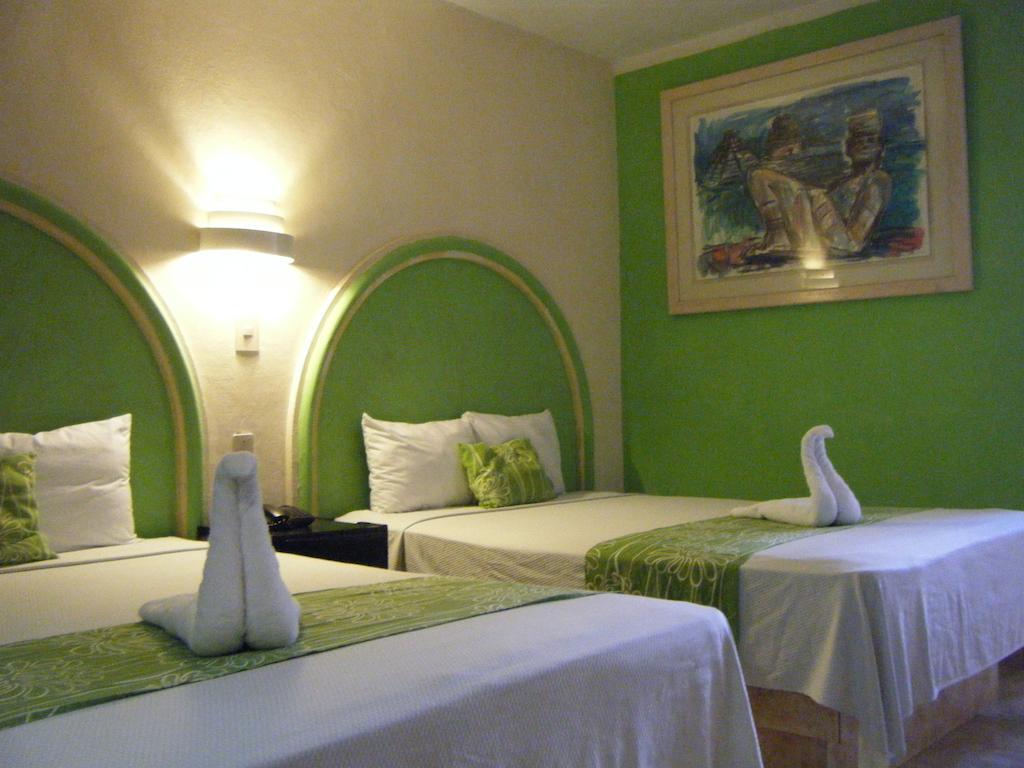 Hotel Hc Internacional Cancun Exterior photo