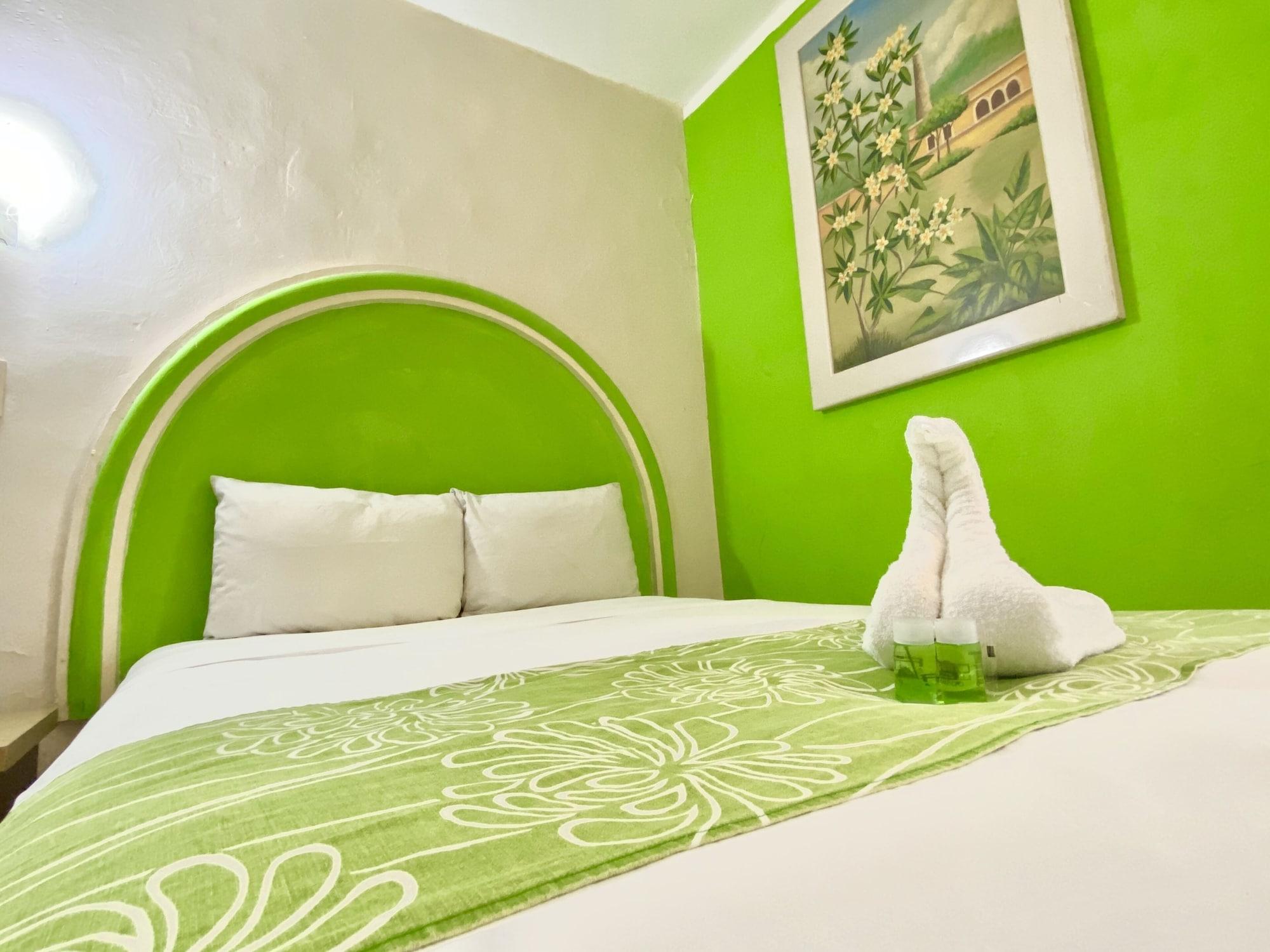 Hotel Hc Internacional Cancun Exterior photo