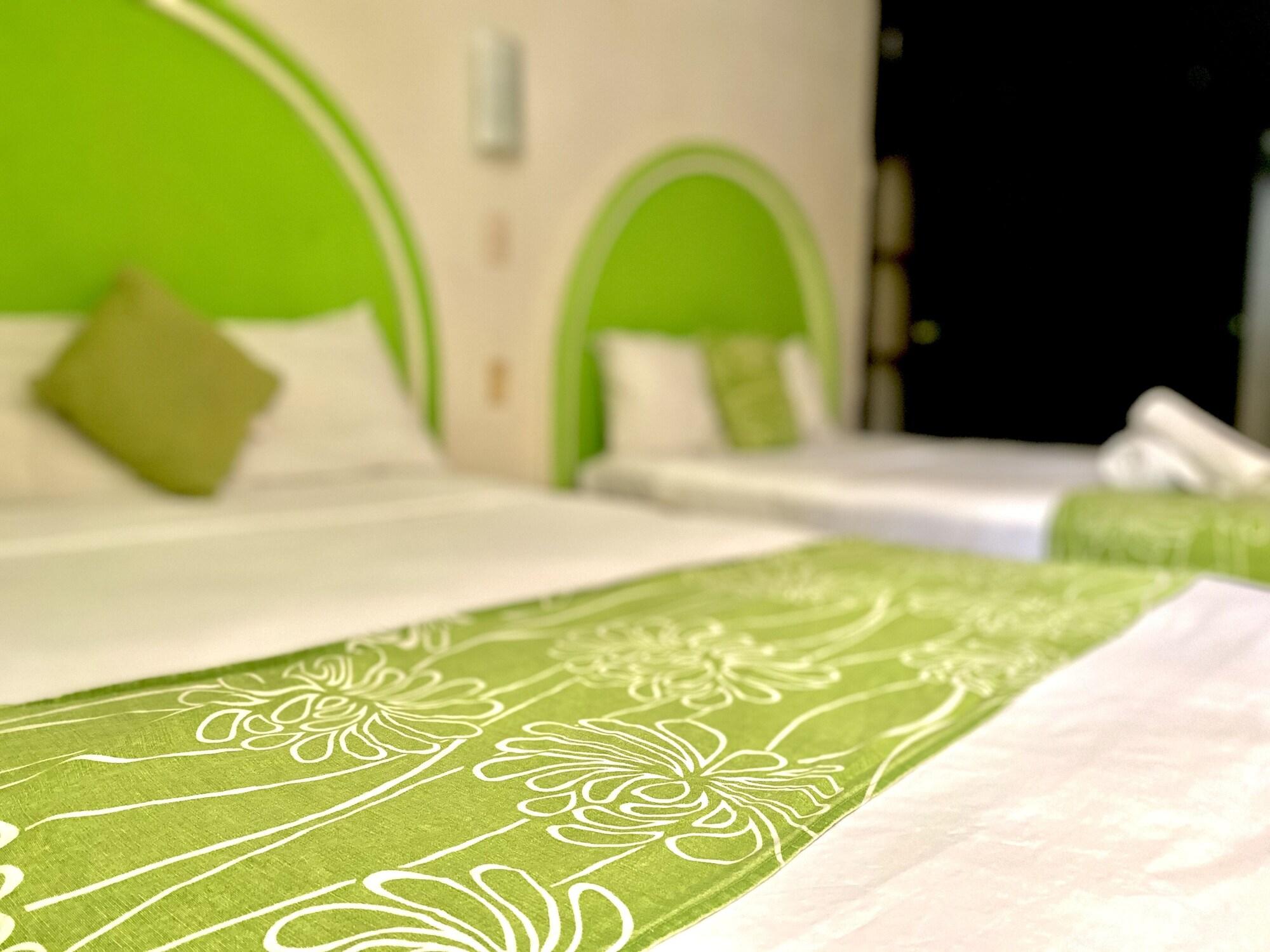 Hotel Hc Internacional Cancun Exterior photo