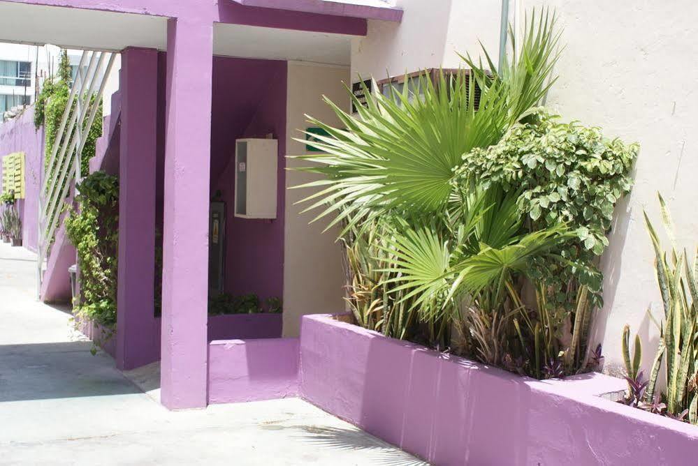 Hotel Hc Internacional Cancun Exterior photo